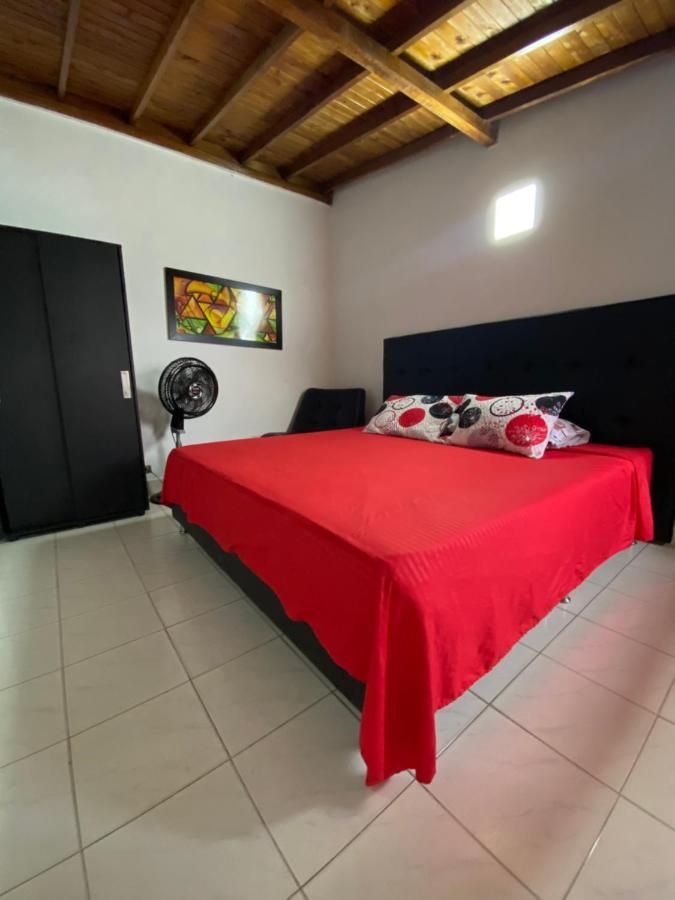 ميديلين Cozy Apartment In The Poblado San Lucas المظهر الخارجي الصورة
